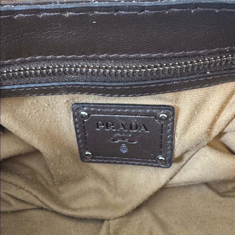 Prada patent leather handbag - Picture 10 of 12